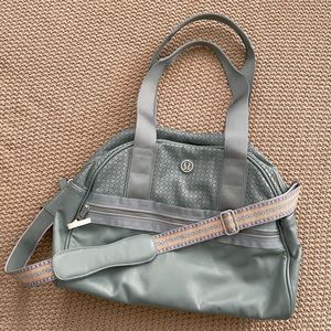 🤍Lululemon Duffle Bag